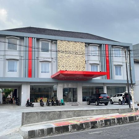 מלון בנדר למפונג Reddoorz Premium At Jalan Diponegoro Lampung מראה חיצוני תמונה