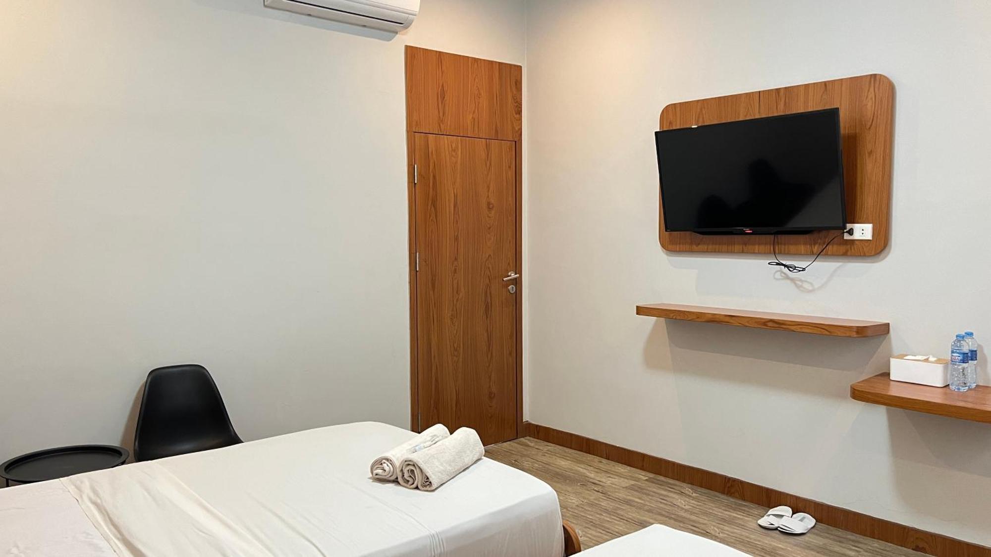 מלון בנדר למפונג Reddoorz Premium At Jalan Diponegoro Lampung מראה חיצוני תמונה