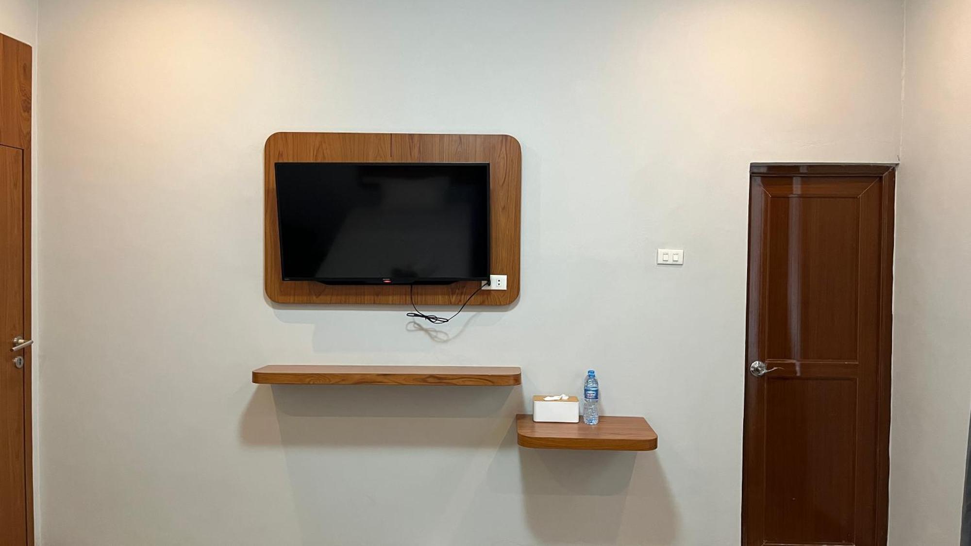 מלון בנדר למפונג Reddoorz Premium At Jalan Diponegoro Lampung מראה חיצוני תמונה
